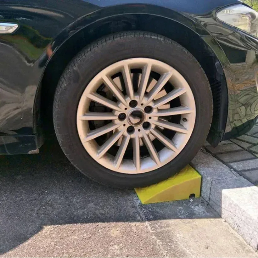 22cm High Car Access Ramp - Durable Speed Reducer for Stroke Survivor Equipment